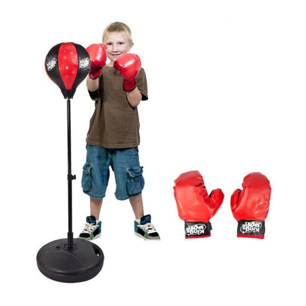 Punching ball avec des gants